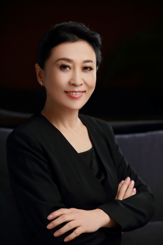 乐友胡超荣列2021艾问全球创始人大会“具榜样力量女性创始人”